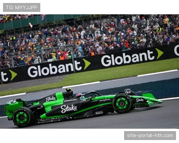 巴林大奖赛一练：周冠宇引发红旗，哈斯Vf-26赛车底板受损